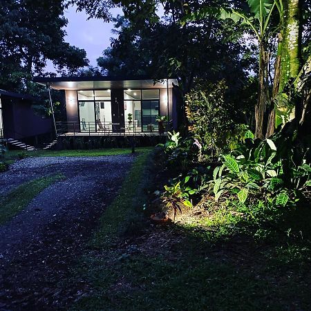 Bongalow Villa Sarchi ภายนอก รูปภาพ