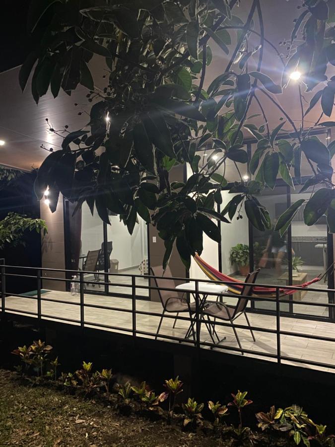 Bongalow Villa Sarchi ภายนอก รูปภาพ